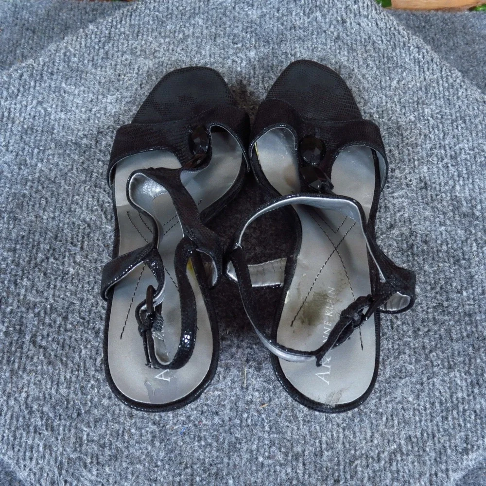 Anne Klein MakerRionTJ Womens T-Strap Wedge Sandals Size 8M Dressy Black Leather